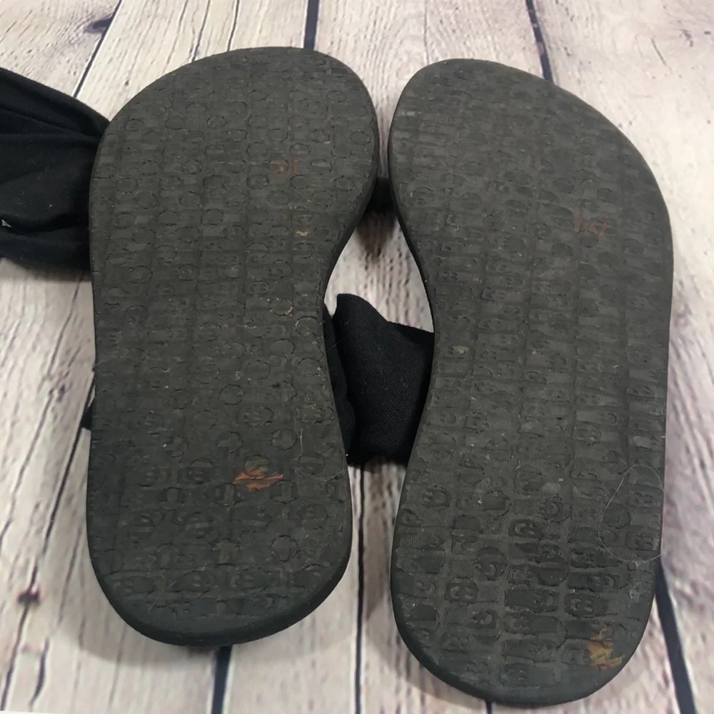 Sanuk yoga black